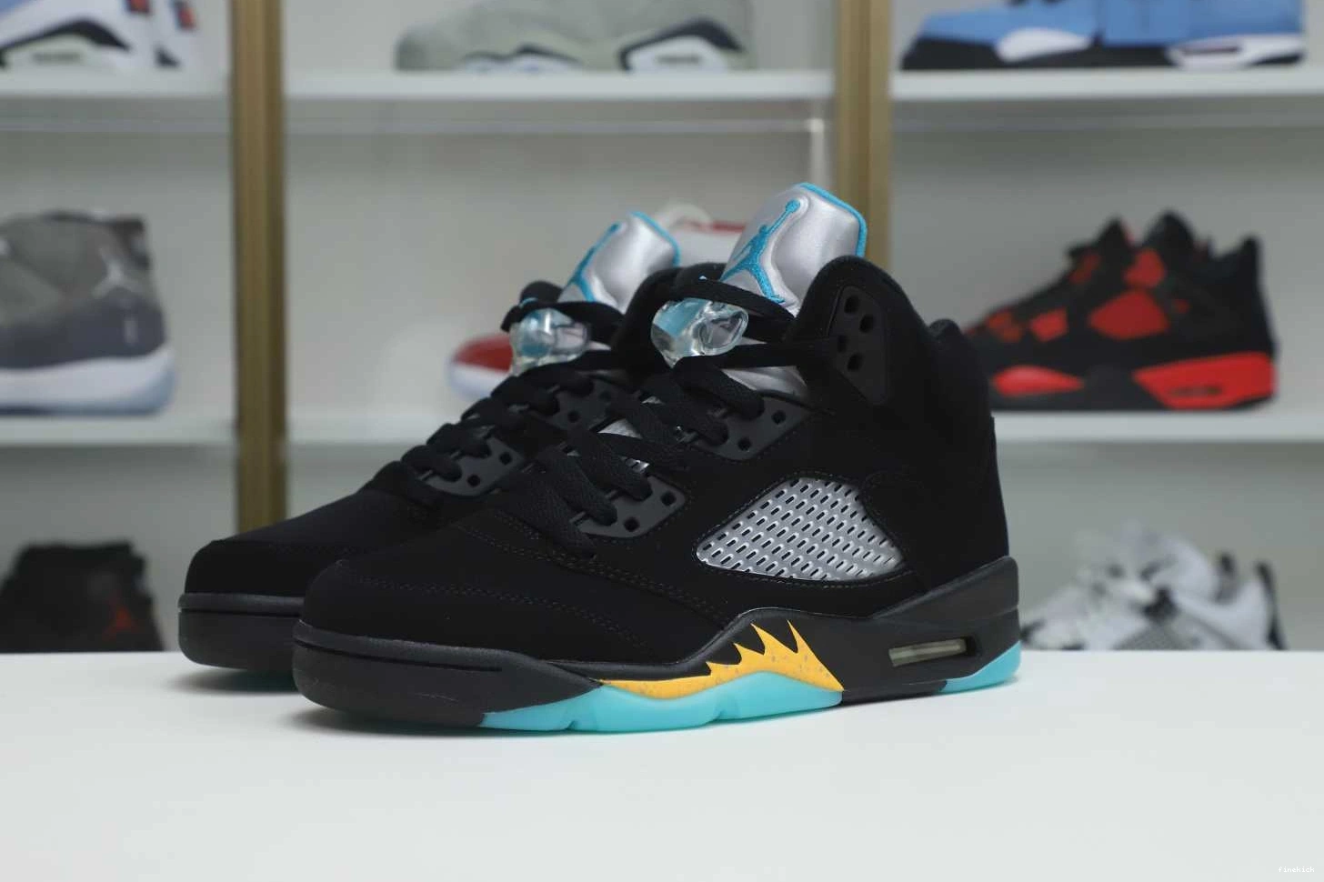 AIR 5 JORDAN 